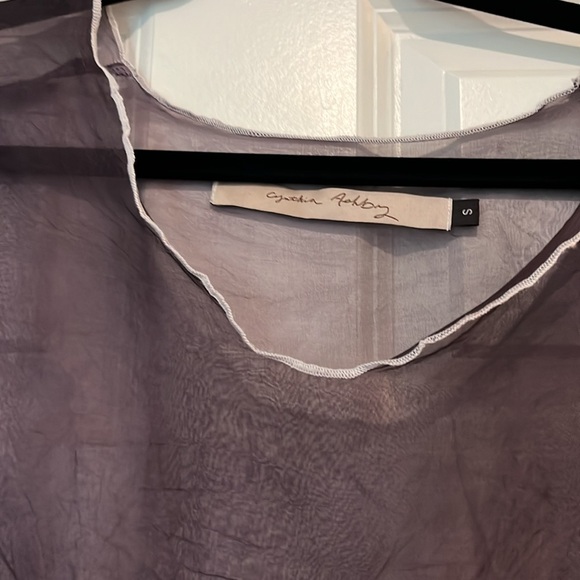 Beautiful Cynthia Ashby layering top - Picture 6 of 6